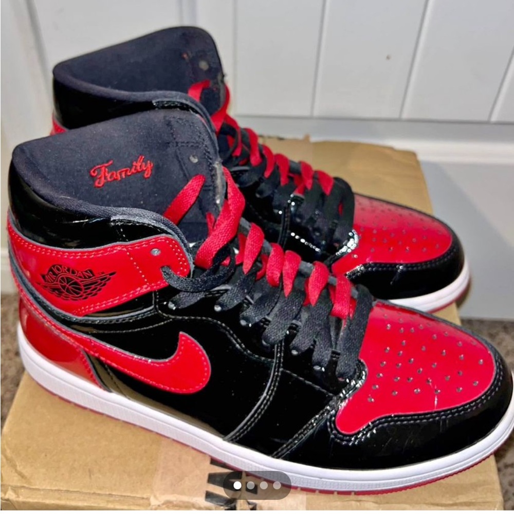 7y worn twice, no box